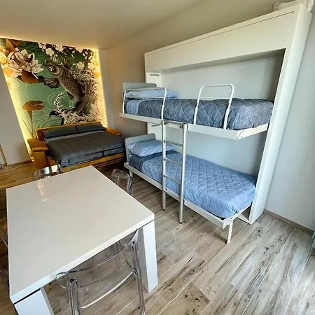 Karpa House Apartament *